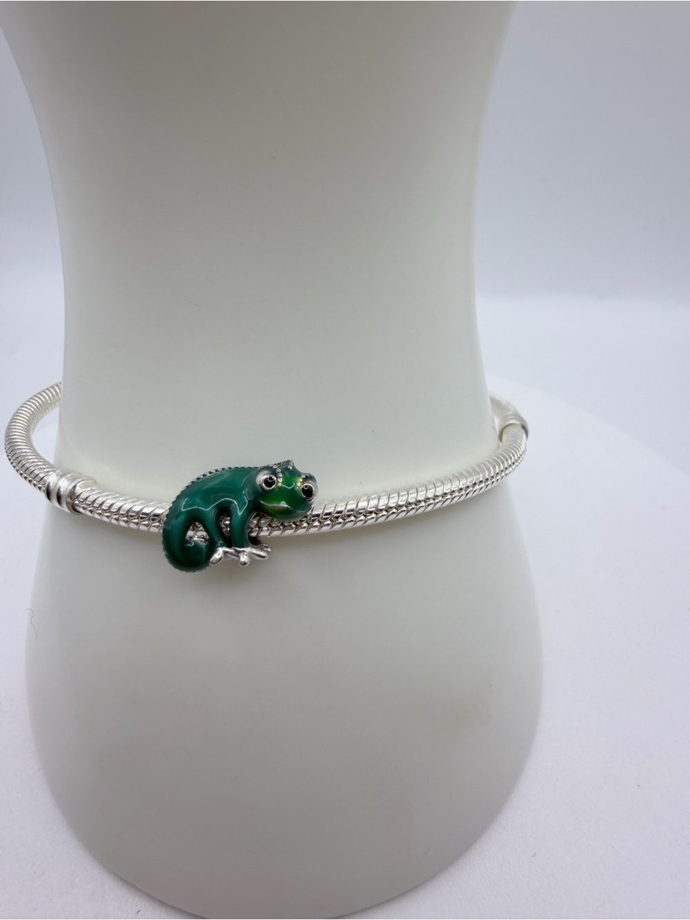 Tangled Pascal Color-changing Charm